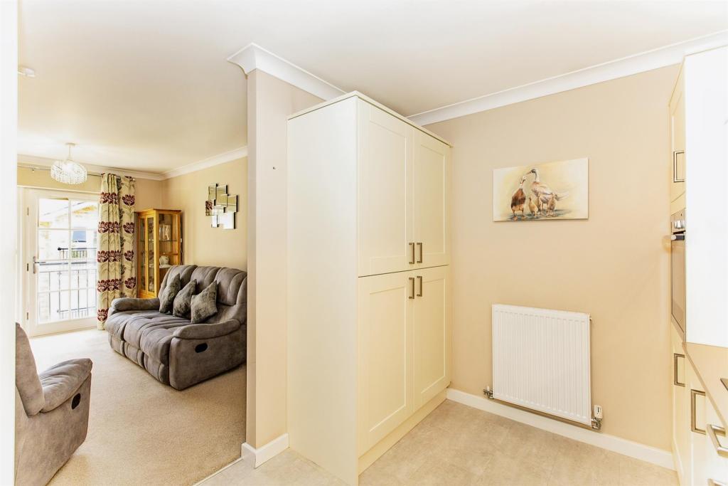2 bedroom apartment for sale in Chancery Lane, Thrapston, Kettering, NN14