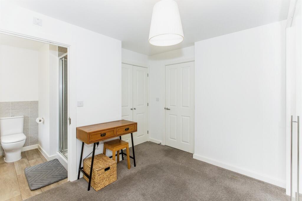 4 bedroom detached house for sale in Junction Way, Thrapston, Kettering