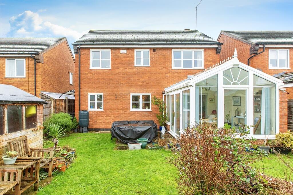 4 bedroom detached house for sale in Clover Drive, Thrapston, Kettering