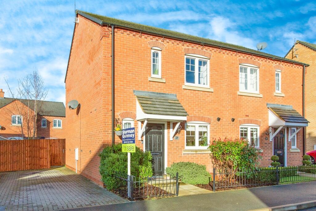 3 bedroom semidetached house for sale in Kelmarsh Avenue, Raunds