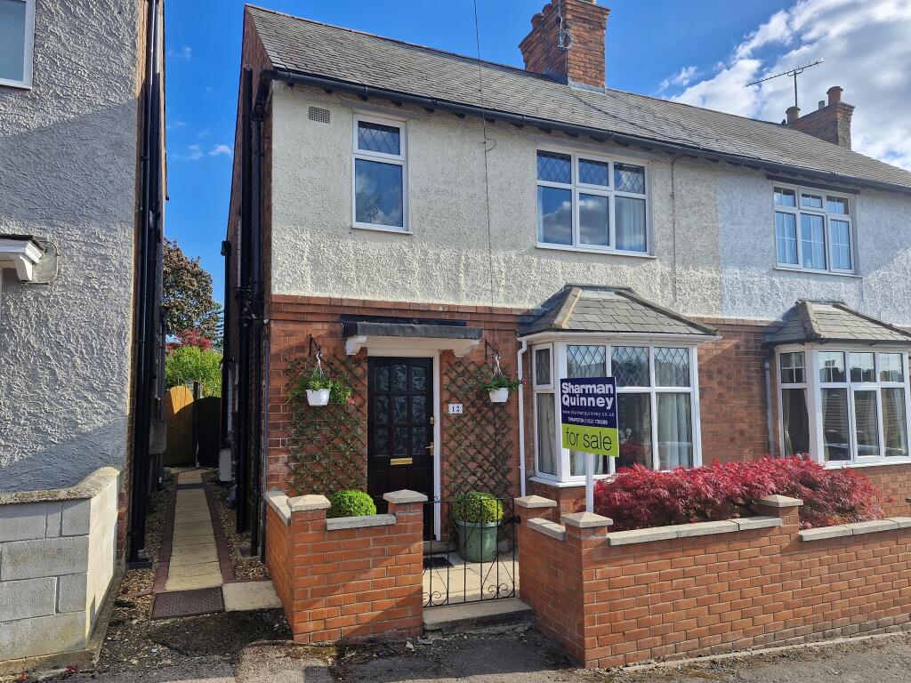 3 bedroom semidetached house for sale in Oakleas Rise, Thrapston, Kettering, NN14