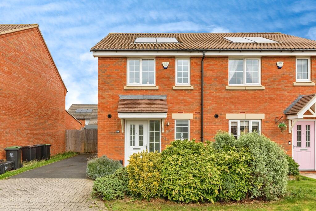 Main image of property: Chelveston Road, Raunds, Wellingborough