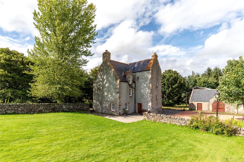 3 bedroom detached house for sale in Hallhead, Craigievar, Alford