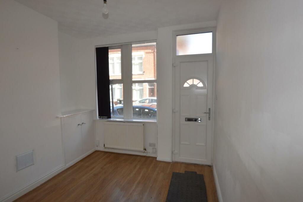 2 bedroom terraced house for rent in Skipworth Street, Leicester, LE2