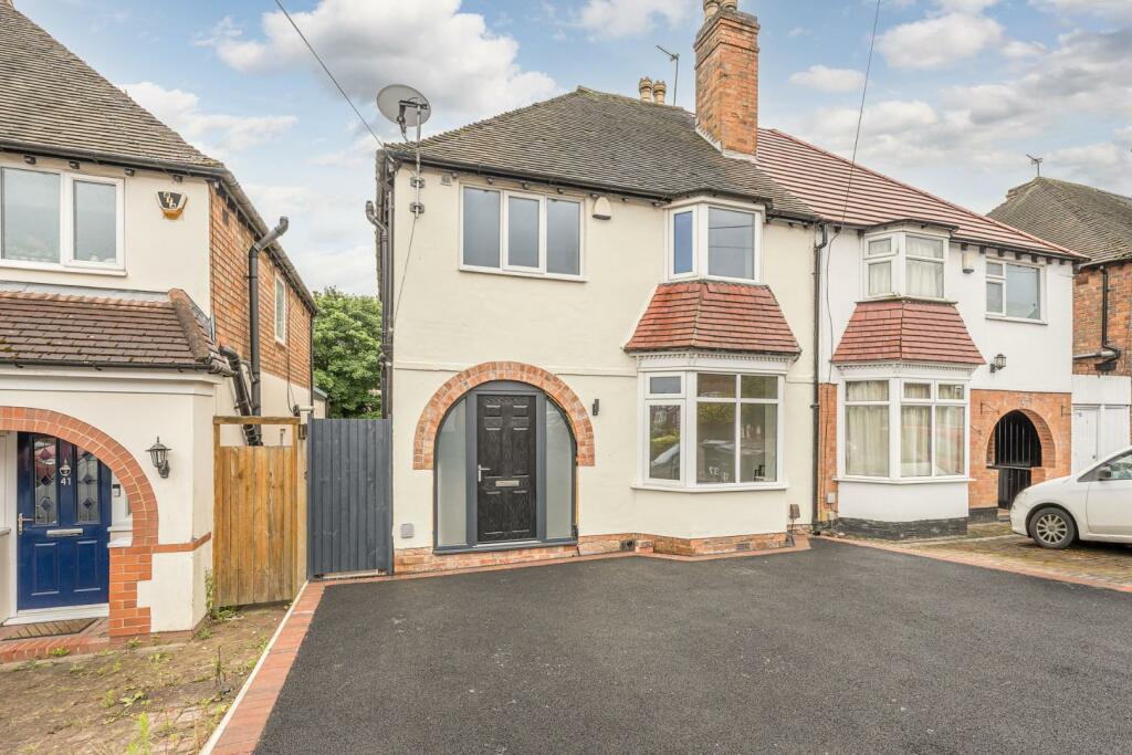 3 bedroom semidetached house for sale in Park Hill Road, Harborne, Birmingham, B17