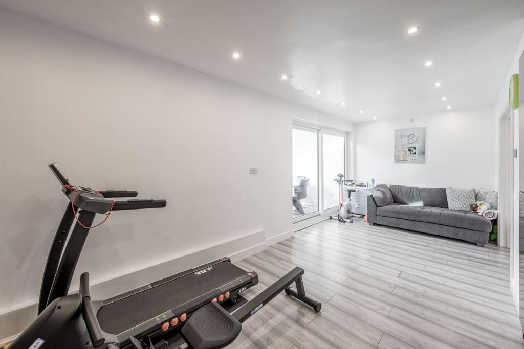 Additional property image - The Close, Harborne, Birmingham, B17 8TU