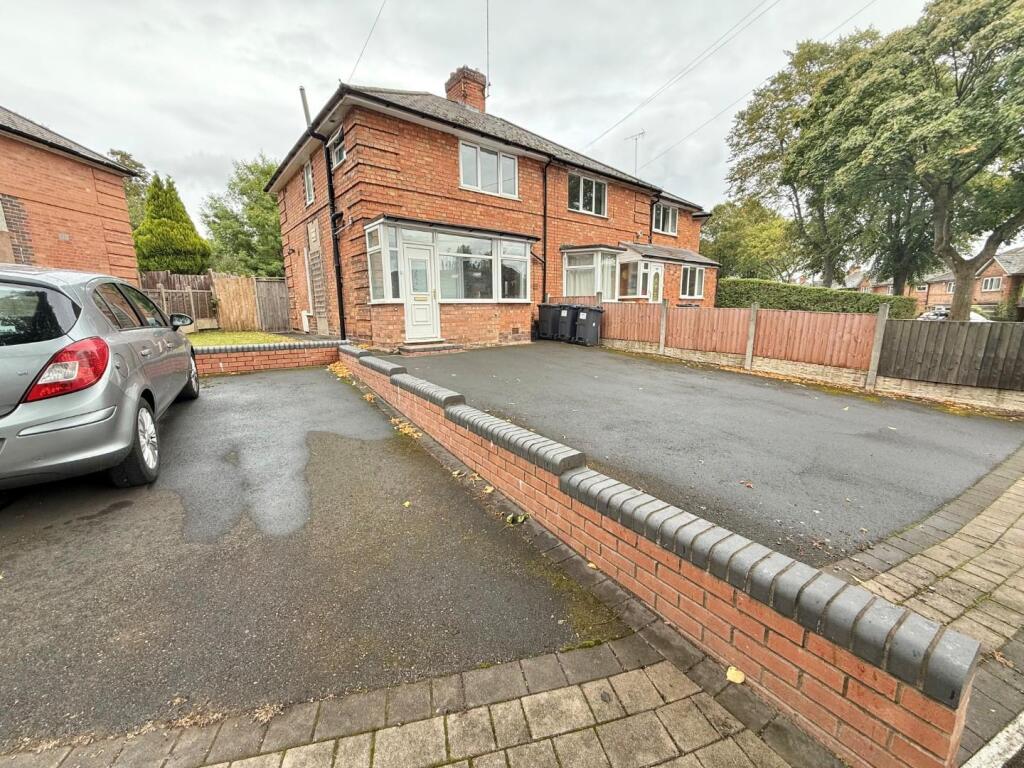 Main image of property: Poole Crescent, Harborne, Birmingham, B17 0PE