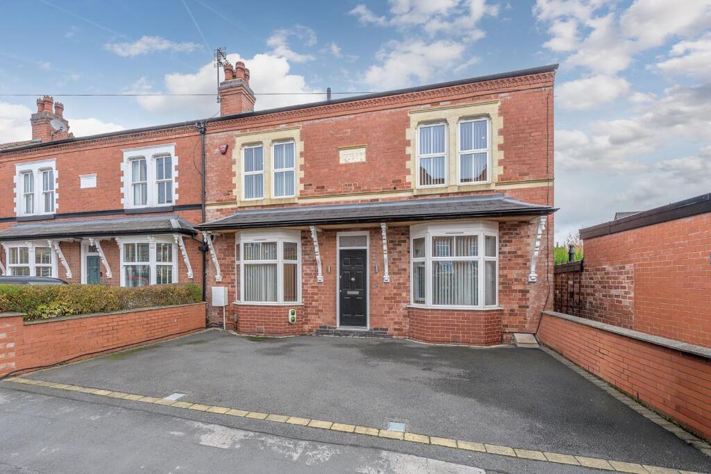 Main image of property: Wentworth Road, Birmingham, Birmingham, B17 9SH