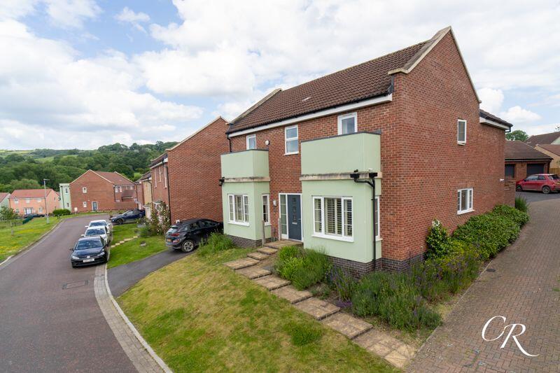 4 bedroom detached house for sale in Birdlip Road, Cheltenham, GL52