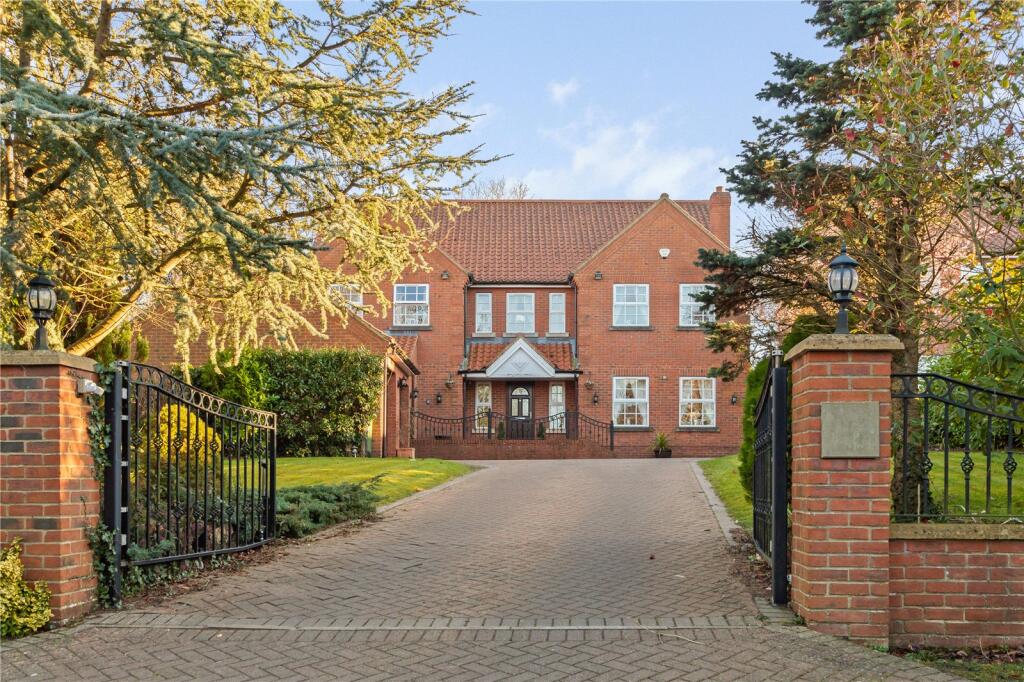 Main image of property: Old Main Road, Barnoldby-Le-Beck, Grimsby, DN37