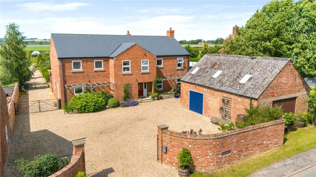 Main image of property: Main Road, Covenham St. Bartholomew, Louth, Lincolnshire, LN11