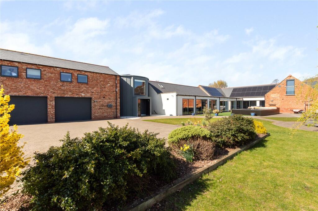 Main image of property: Kettleby, Brigg, North Lincolnshire, DN20