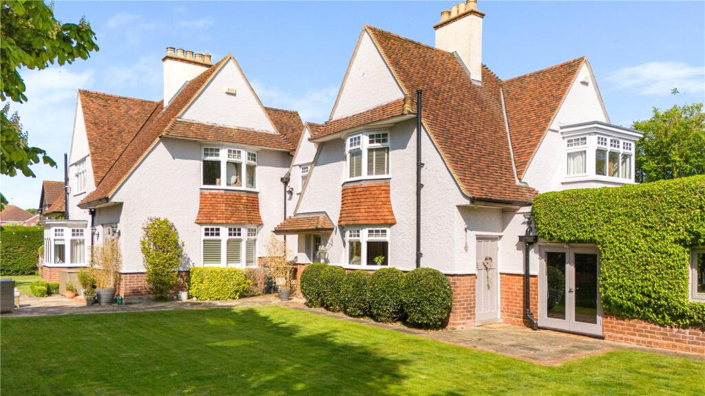 Main image of property: Cumberland Avenue, Grimsby, North E Lincolnshire, DN32