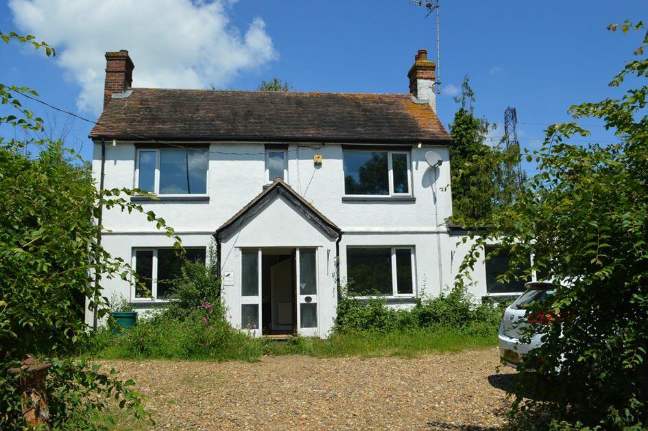 Main image of property: Hamberts Cottage, 2 Burnham Road, South Woodham Ferrers, Chelmsford, Essex, CM3 5QN