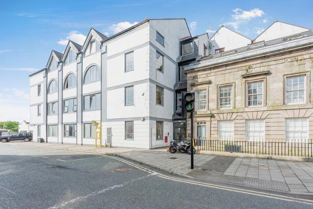 Main image of property: Flat 10 Birchen House, 1 Canning Street, Birkenhead, Wirral, CH41 1ND