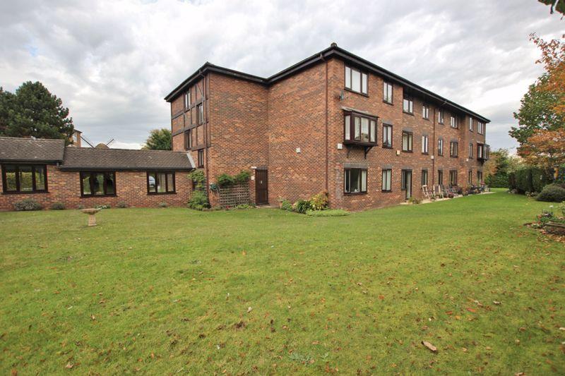 1 bedroom retirement property for sale in Hesslewell Court, Heswall