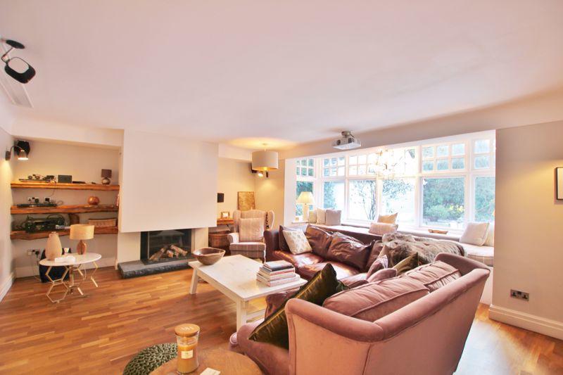 Additional property image - Tower Road North, Heswall, Wirral