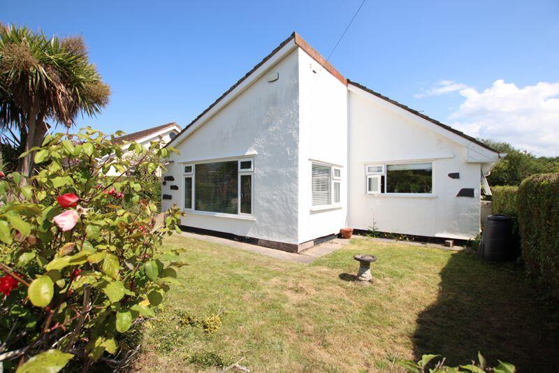 2 bedroom detached bungalow for sale in Deeside, Lower Heswall, CH60