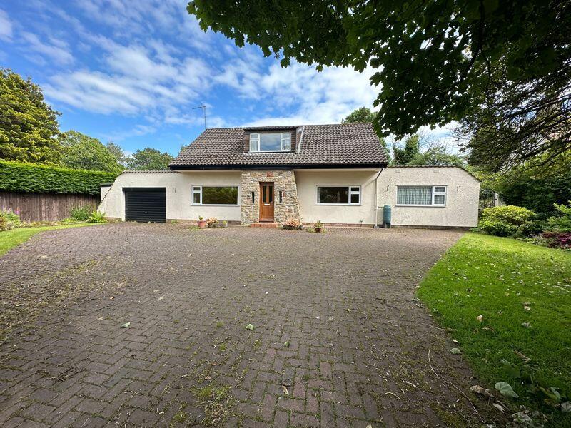 4 bedroom detached house for sale in Telegraph Road, Heswall, Wirral, CH60