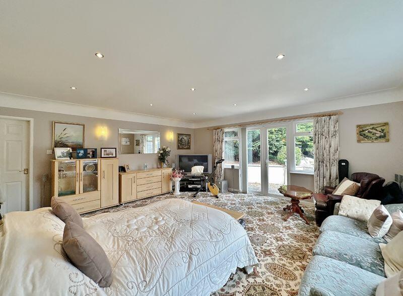 Additional property image - Oldfield Drive, Lower Heswall, Wirral