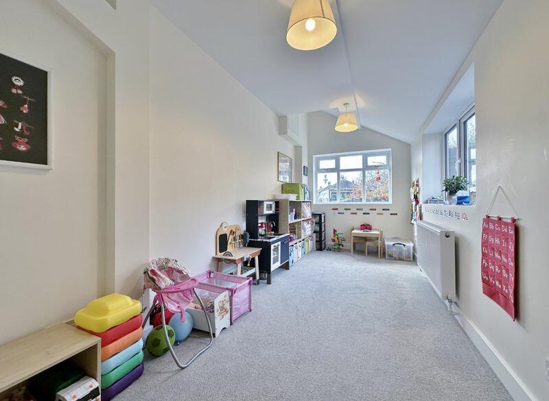 Additional property image - Speedwell Drive, Heswall, Wirral
