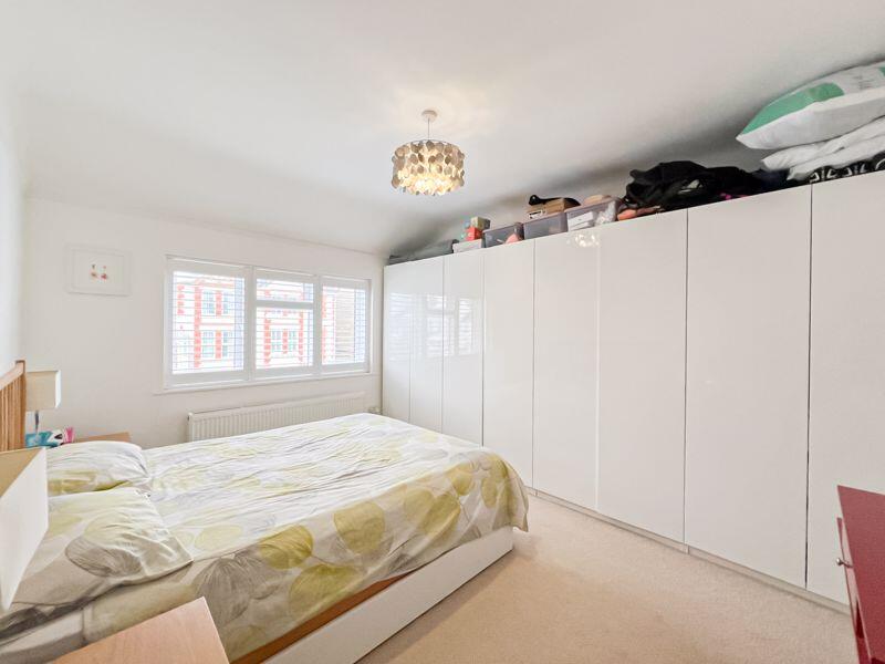 Additional property image - Dale Avenue, Heswall, Wirral