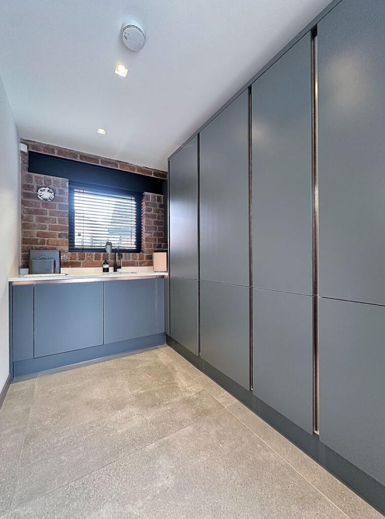 Additional property image - The Spinney, Parkgate, Cheshire