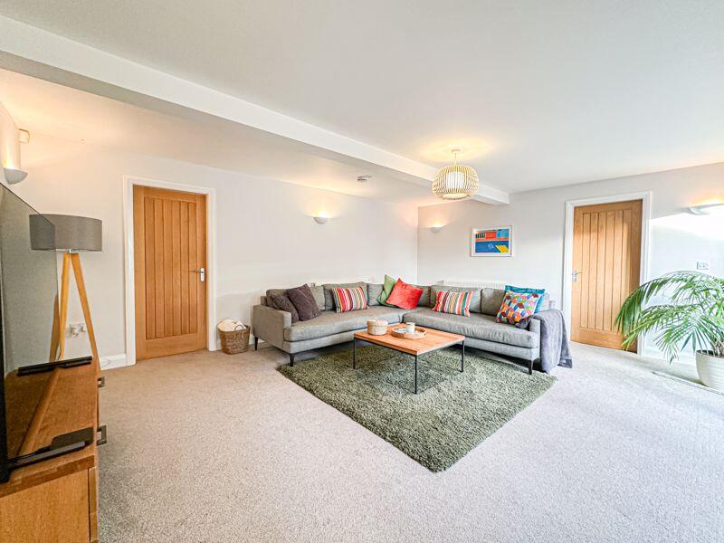 Additional property image - Roscote Close, Lower Heswall, Wirral