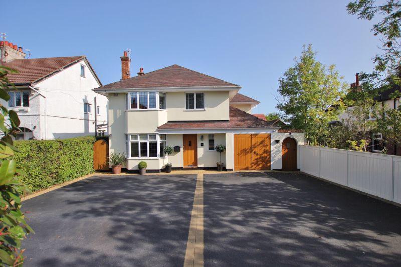 4 bedroom detached house for sale in Barnston Road, Heswall, Wirral, CH60