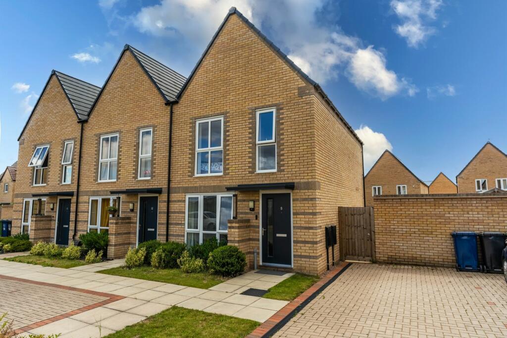 2 bedroom property for sale in Magpie Drive, Northstowe, CB24