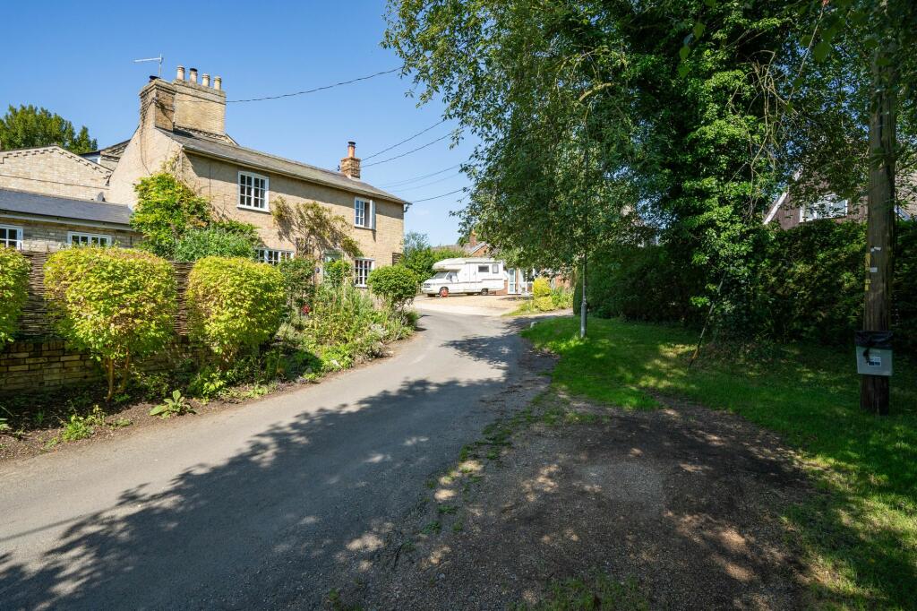 Additional property image - Cotterell's Lane, Elsworth, CB23