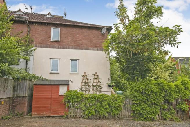 Main image of property: Kinnerton Way, EXETER