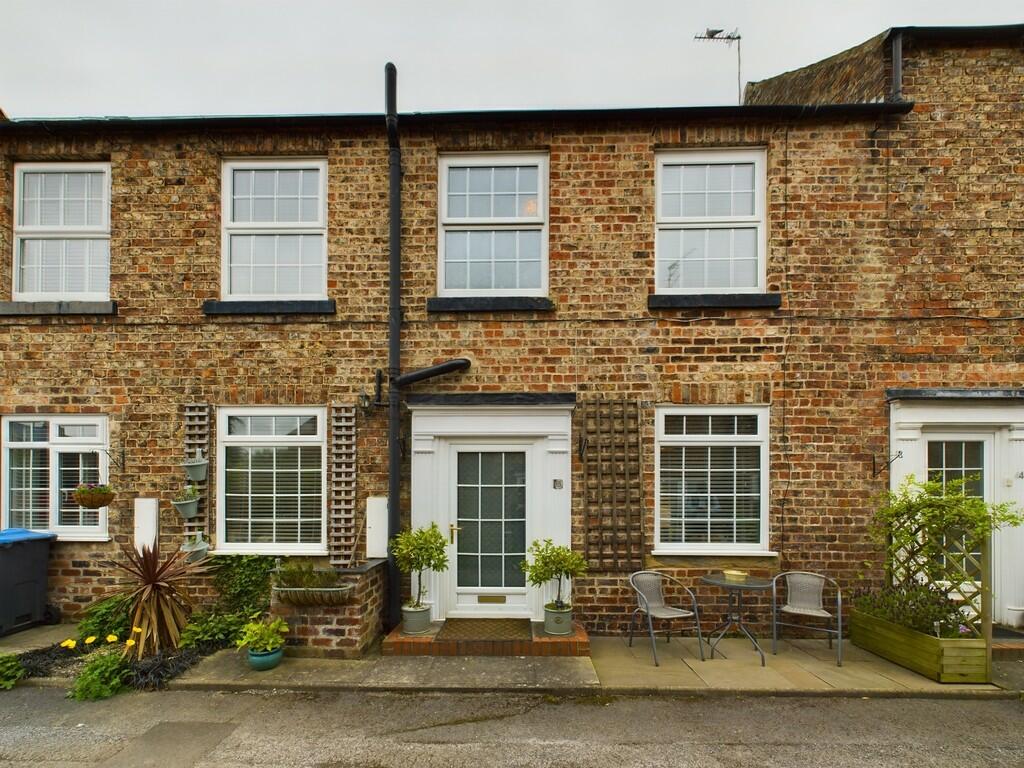 Main image of property: Manor Court, Church View