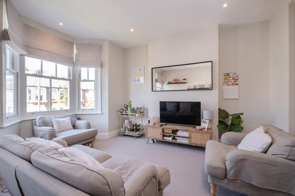 Main image of property: Hydethorpe Road, London, SW12
