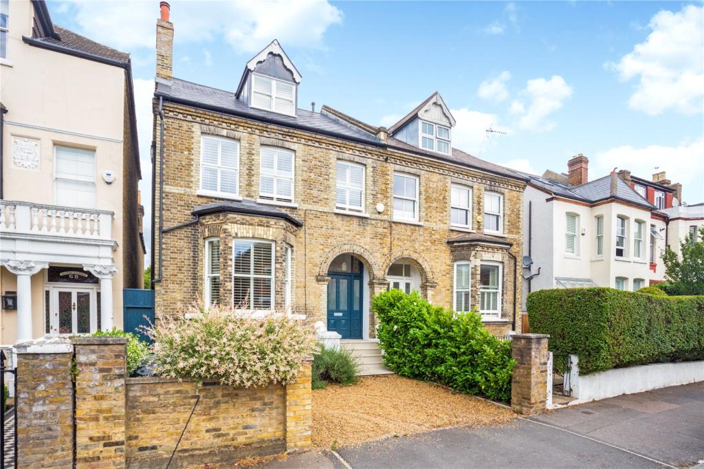 6 bedroom semidetached house for sale in Lewin Road, London, SW16