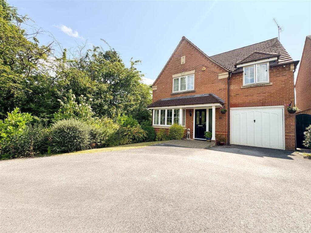 Main image of property: Stockarth Place, Oughtibridge, S35