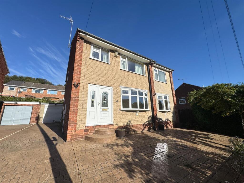 Main image of property: Beacon Way, Wincobank, S9