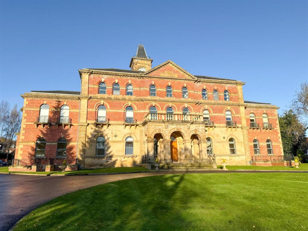 Main image of property: Middlewood Lodge, Middlewood Rise, S6