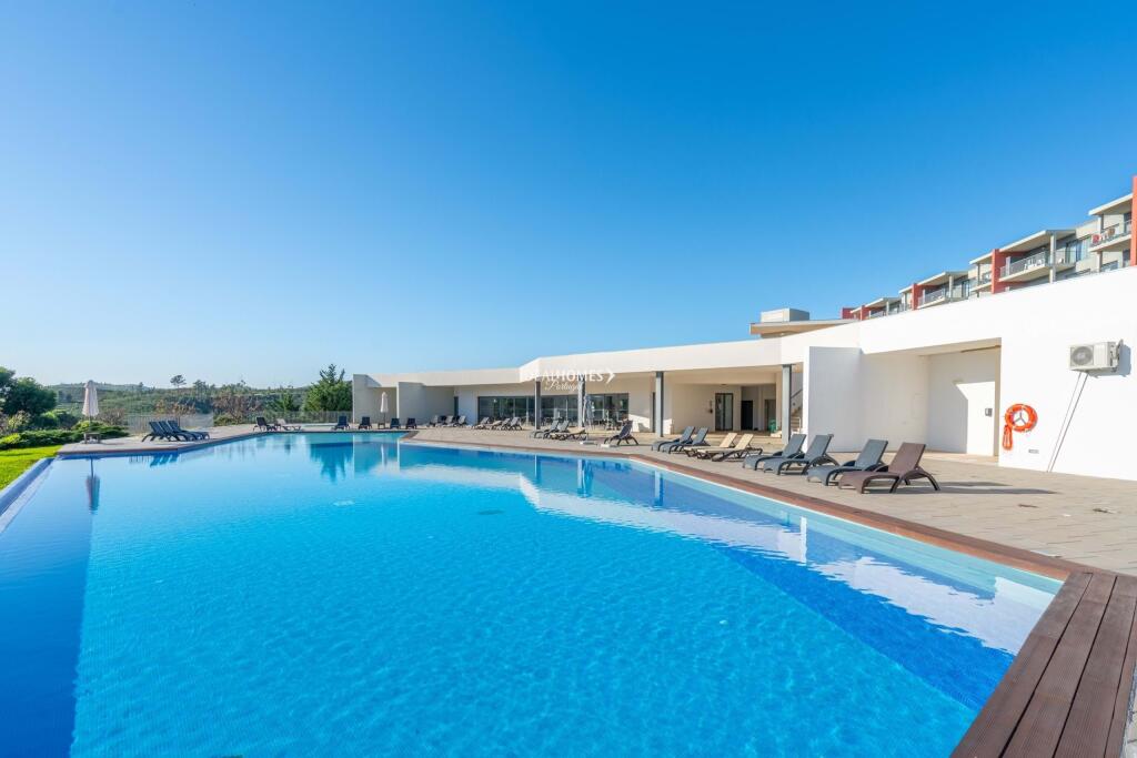 3 bedroom apartment for sale in Algarve, Portimão, Portugal