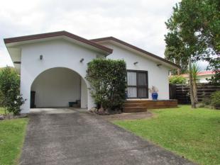 3 bedroom home for sale in 20 Windley Street...