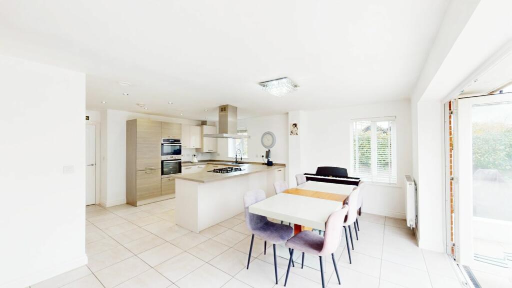 Additional property image - Edges Farm Close, Westhoughton, BL5