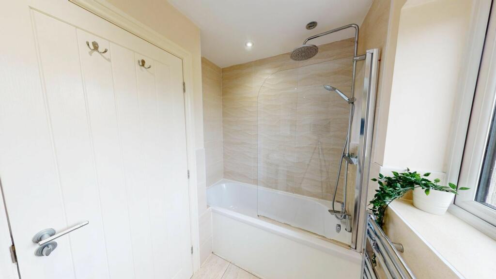 Additional property image - Edges Farm Close, Westhoughton, BL5