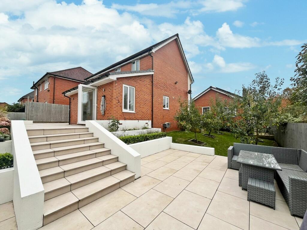 Additional property image - Edges Farm Close, Westhoughton, BL5