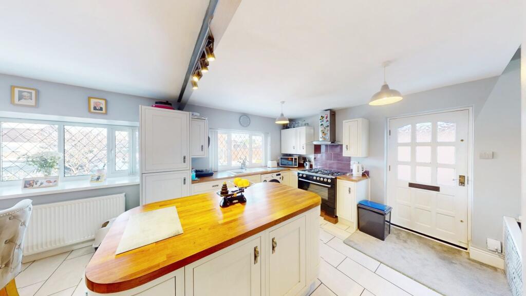 Additional property image - Southover, Westhoughton, BL5