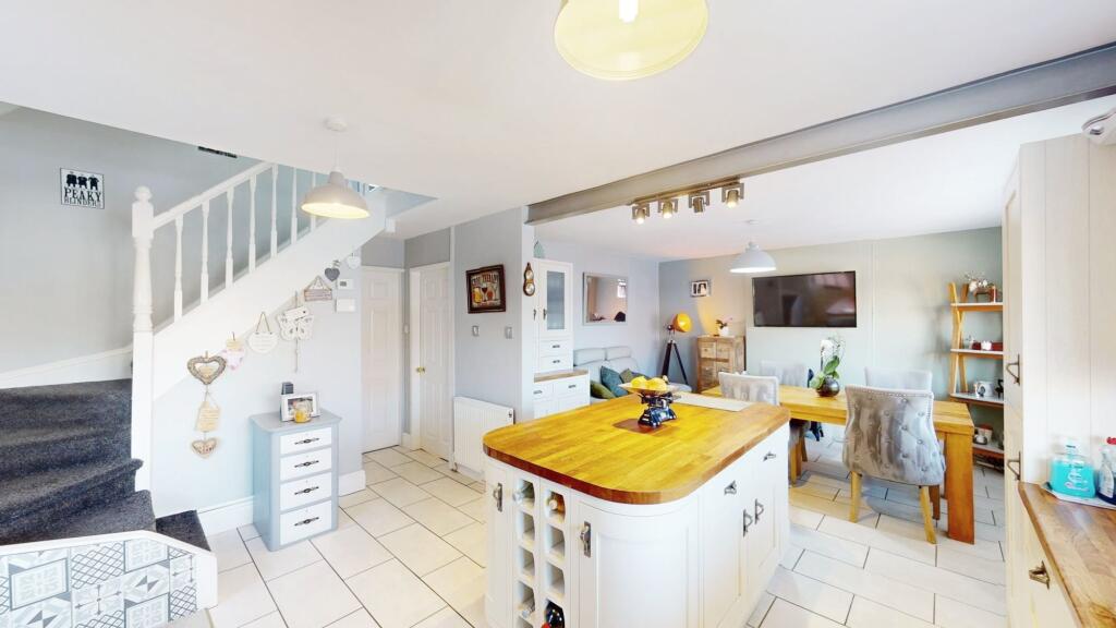 Additional property image - Southover, Westhoughton, BL5