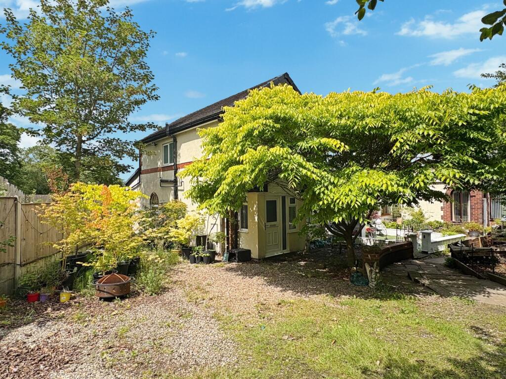 Main image of property: Breaktemper, Westhoughton, BL5