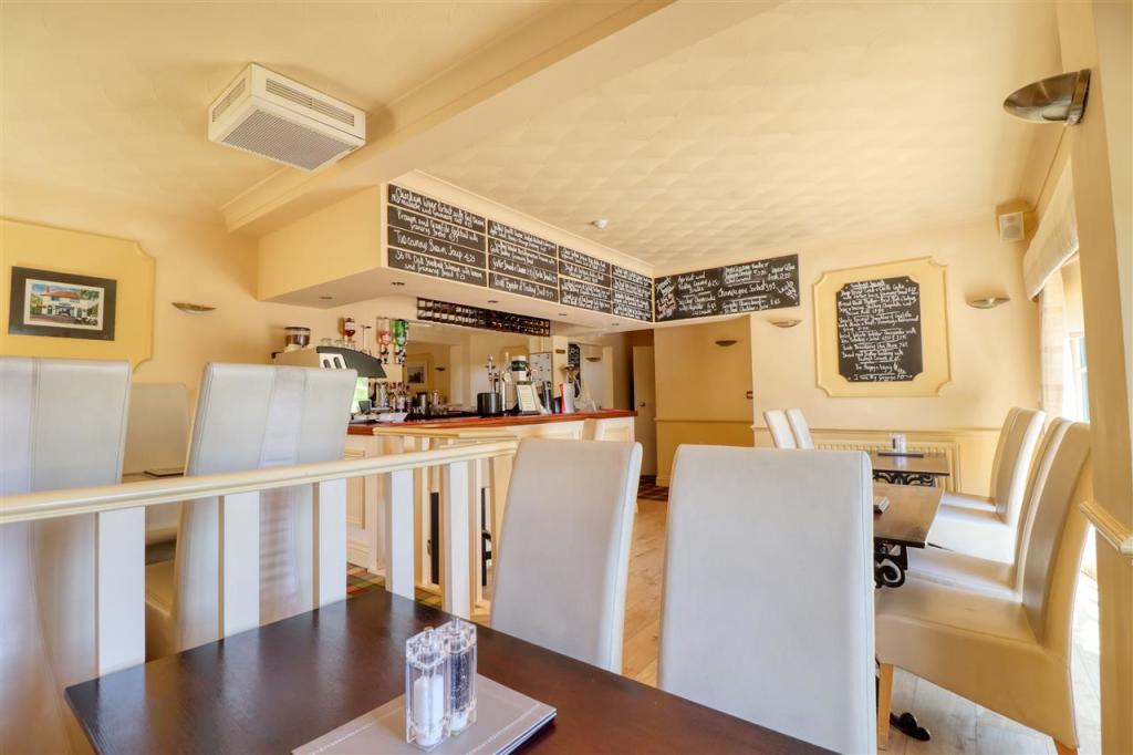 Additional property image - Maffia's, Frinton Road, Holland on Sea