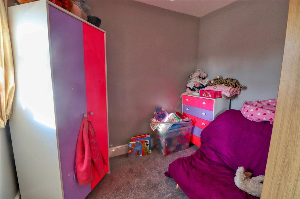 Additional property image - St Johns Road, Great Clacton