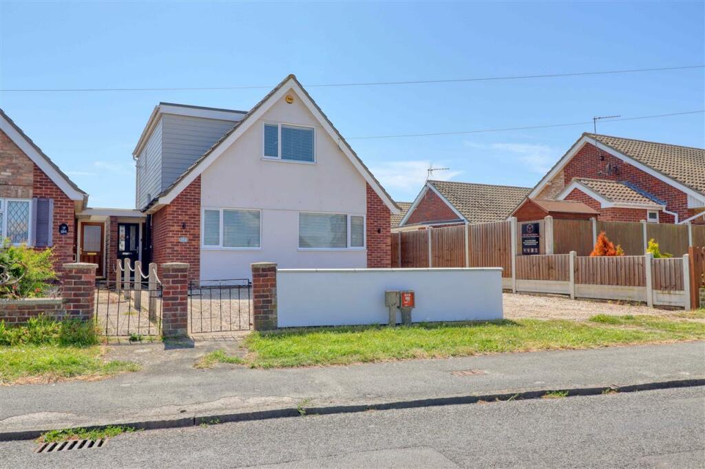 Main image of property: Frinton Road, Holland on Sea