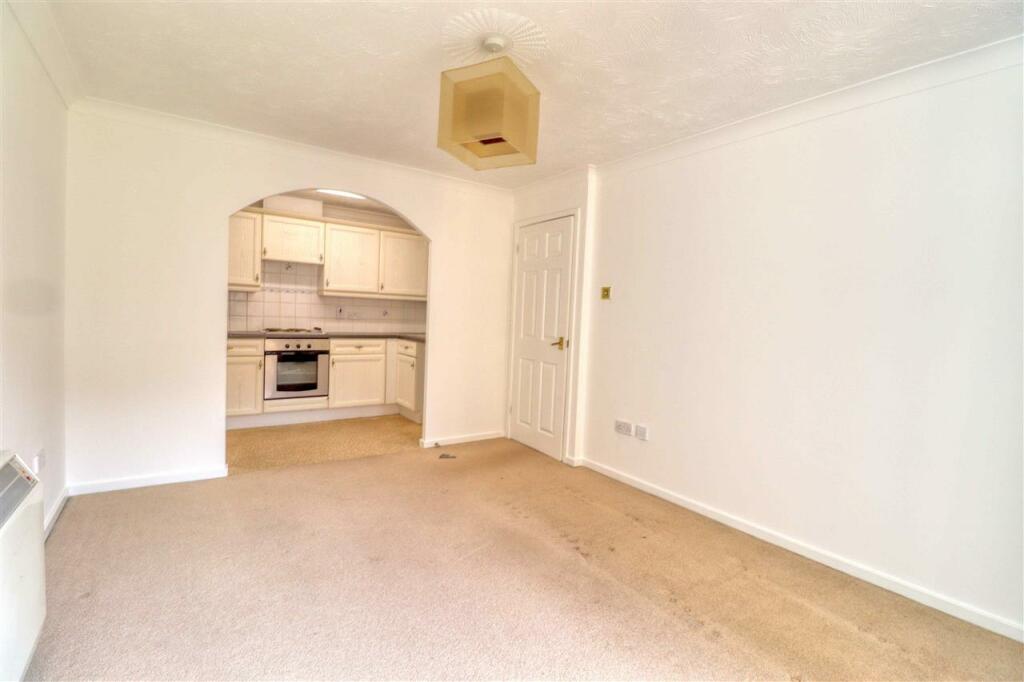 Additional property image - Westminster Court, Connaught Gardens East, Clacton on Sea